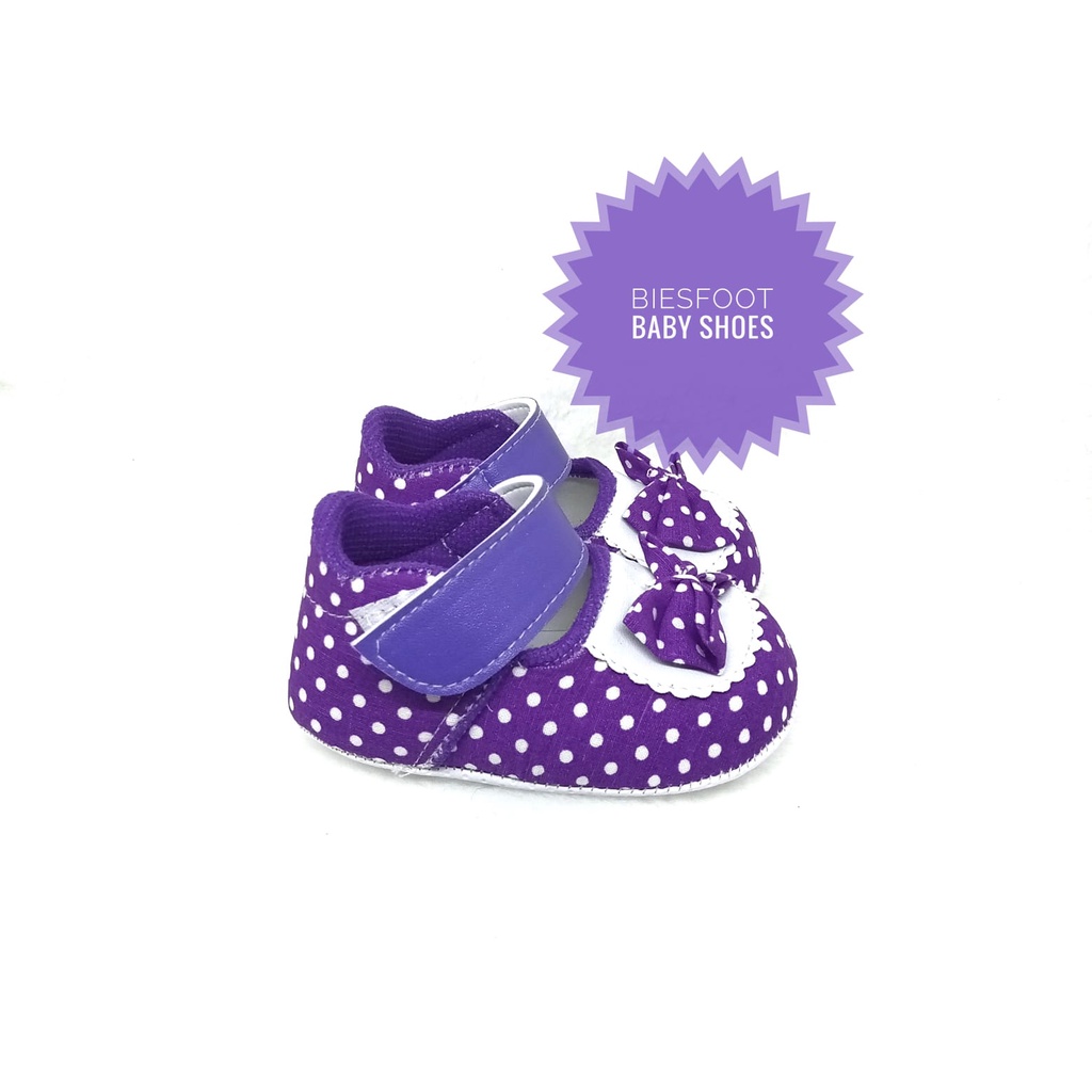 sepatu bayi perempuan