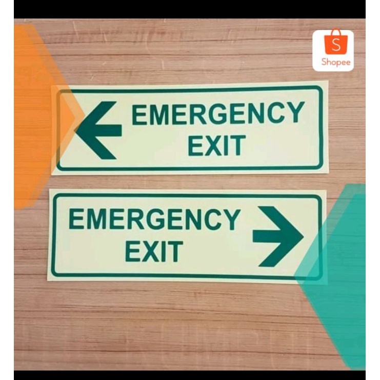 

SIGN STIKER K3 SAFETY EMERGENCY EXIT 10X30CM ( GLOW IN THE DARK )
