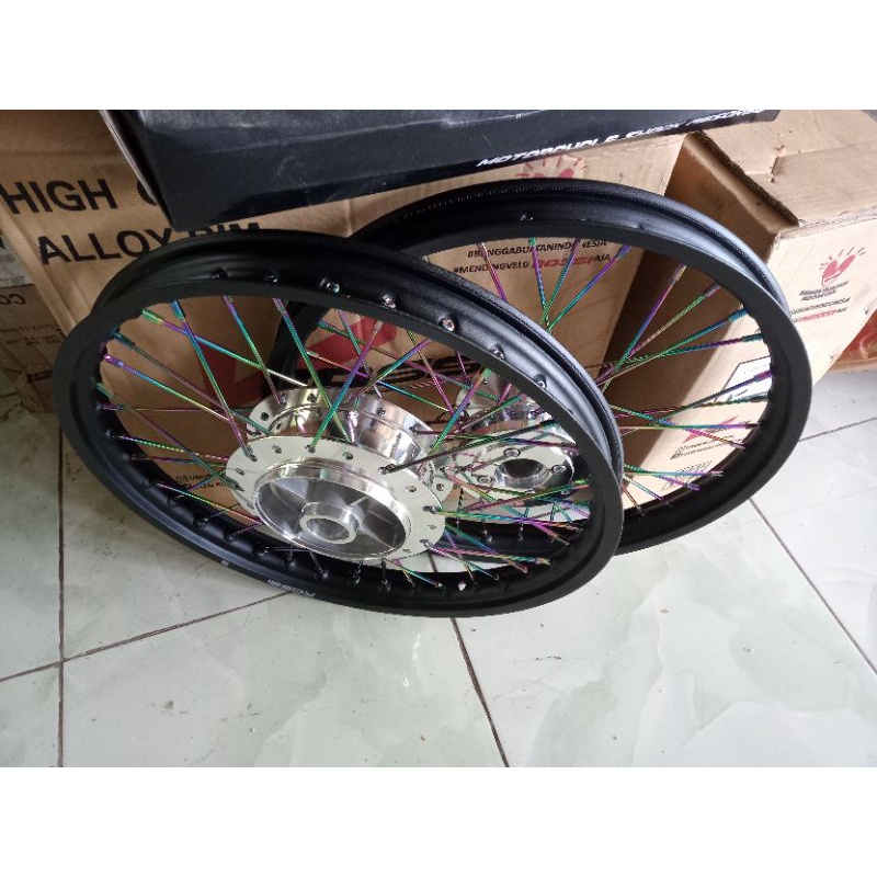 velg Jari jari fiz r/Vega r ring 17 x140/140