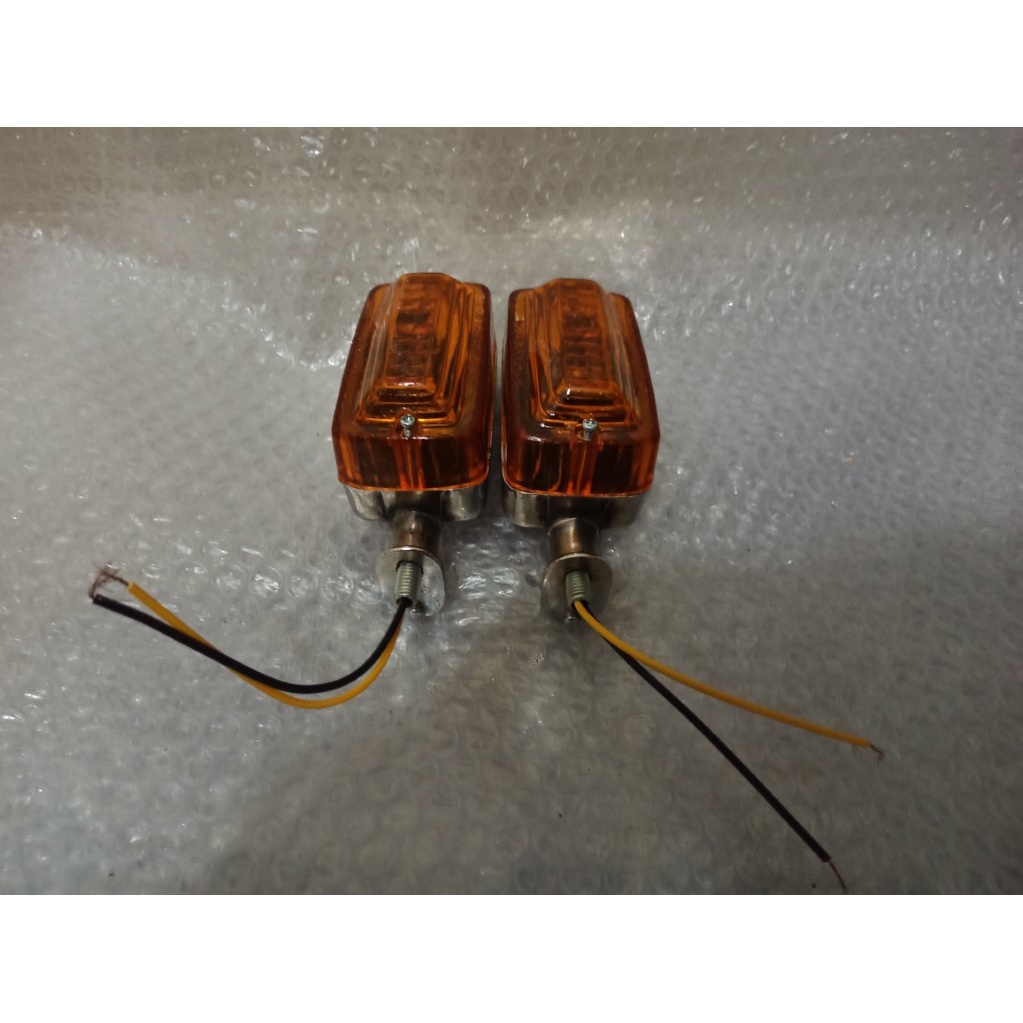 Yamaha V50 V70 V75 V80 RD125 RX125 DX lampu sein sen nos