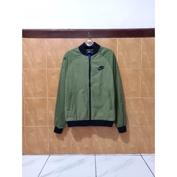 JAKET VARSITY NIKE SECOND