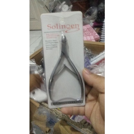 CUTICLE NIPPER GUNTING / TANG KUTIKULA KUKU STAINLESS