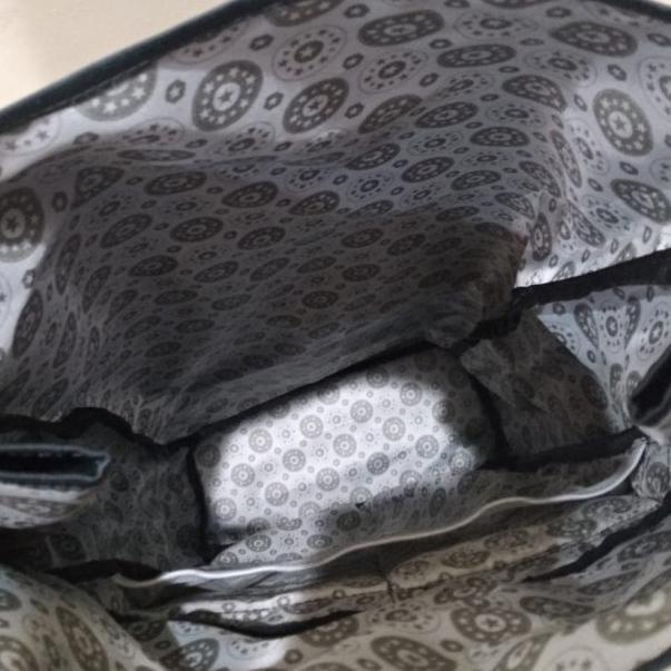 Tas ransel rolltop nama hyena