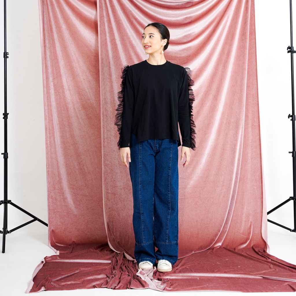 Agni - ODETTE LONG SLEEVE BLACK- T-Shirt (Kaos) Wanita Hitam