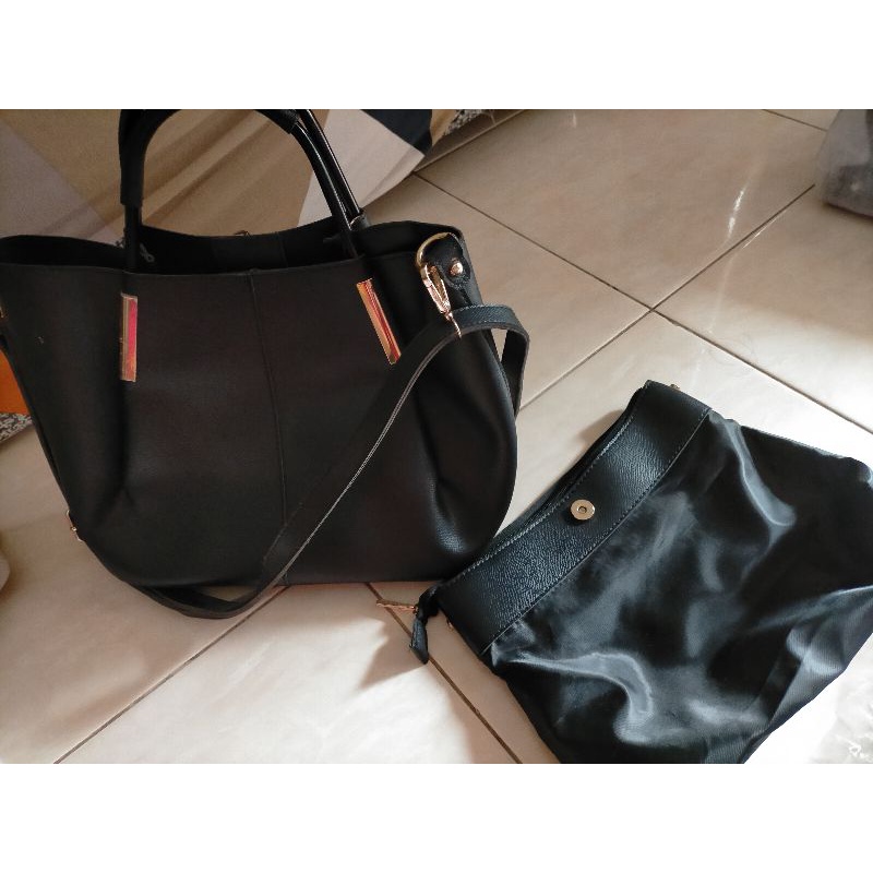 tas wanita fladeo warna hitam