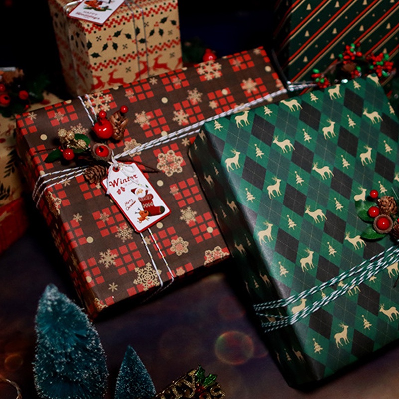 Kertas Pembungkus Kado Natal Motif Snowflake Warna Merah Ukuran 70 / 50cm Untuk Kerajinan Luar