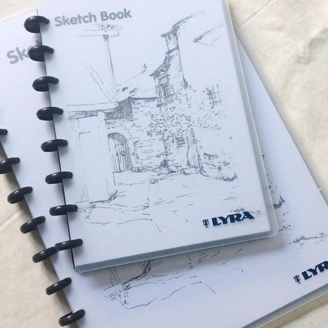 

LYRA SKETCHBOOK BINDER A4