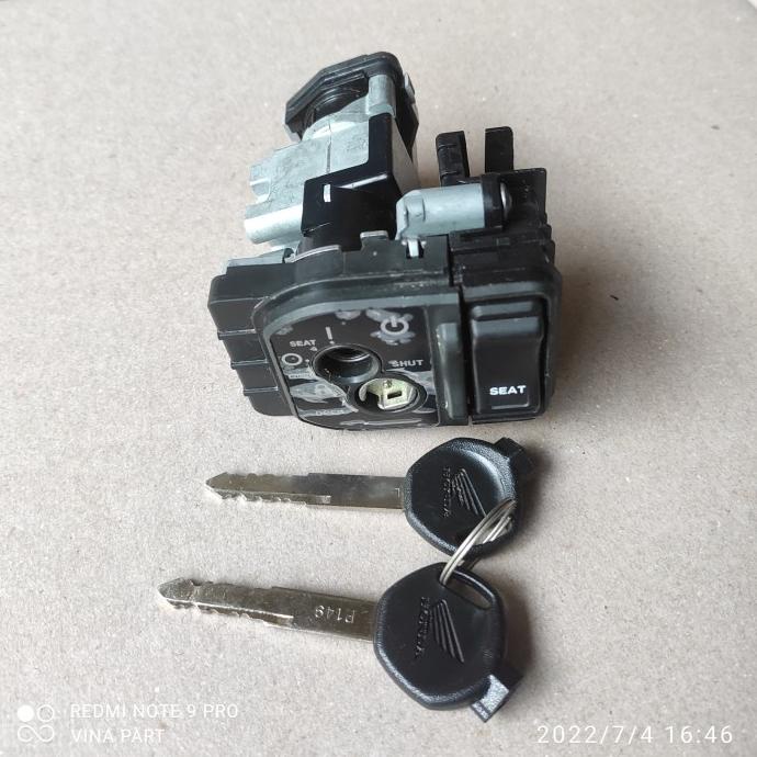 key set kunci kontak vario 125 150 led k59 original | Gembok Motor
