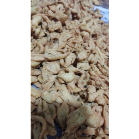 Kue Bawang Gunting/kue zaman dulu/cemilan yang bikin nagih/gurih dan renyah/rasa bawang asli