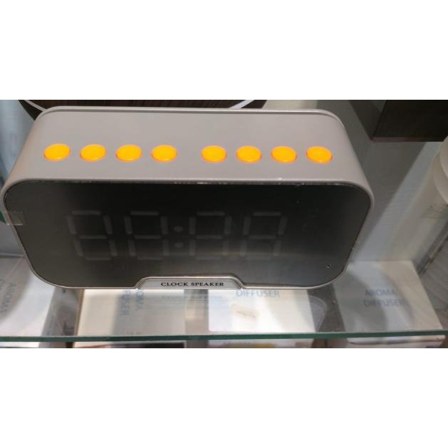 Speaker jam Bluetooth + Alarm dan Radio Tipe Q5 - Putih