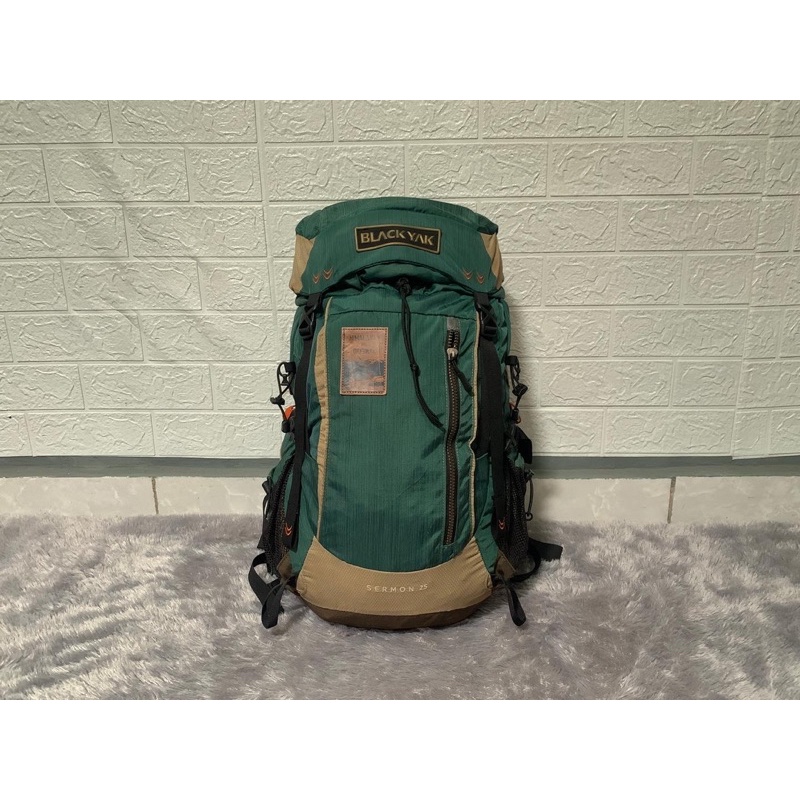 Daypack Semi Carrier BlackYak Sermon 25