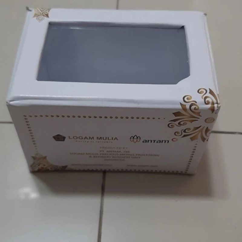 

kotak hadiah kado gift