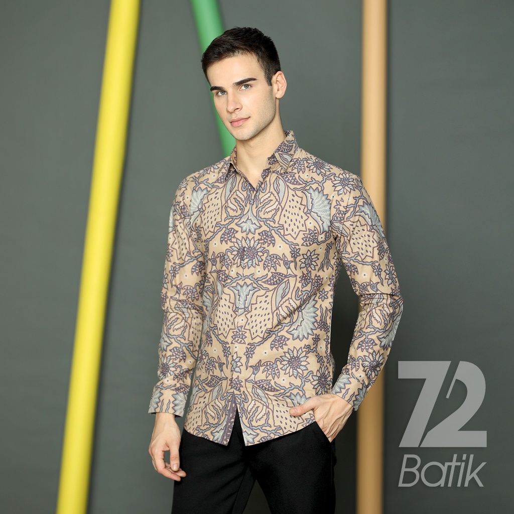 KEMEJA BATIK PRIA Lengan Panjang Premium Motif Burung Kembang Putih Tulang Cream Krem 723130 Cap 72 - Baju Kemeja Atasan Pakaian Setelan Batik Pria Cowok Laki Laki Remaja Keluarga Kantor Lengan Panjang Modern Slimfit Slim Fit Premium Kekinian