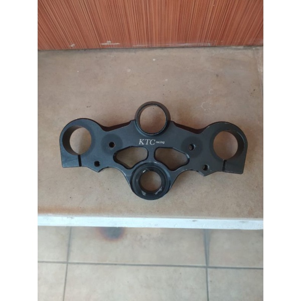 triple clamp segittiga atas ninja 250 karbu fi old