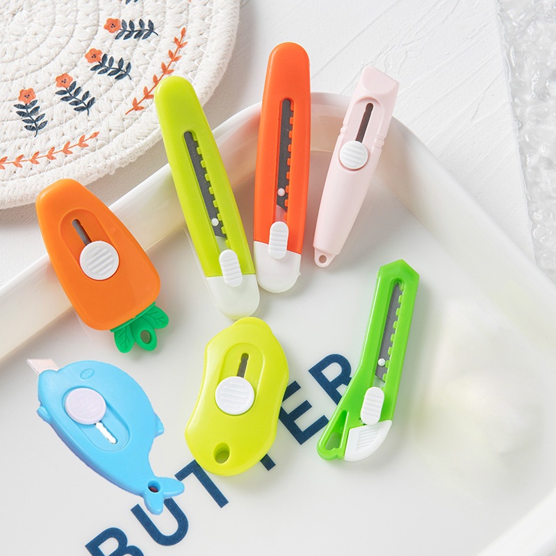 

Mini Cutter Lucu Cute Aneka Bentuk Portable Unik Pemotong Kertas