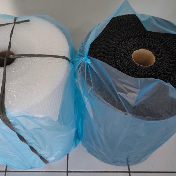 

BUBBLE WRAP 60CM X 50M MURAH - Hitam