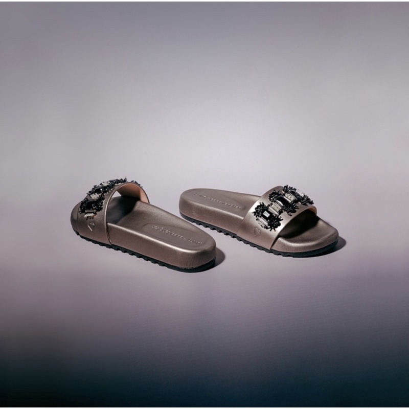 Pvra x caca tengker Notte Bronze size 39