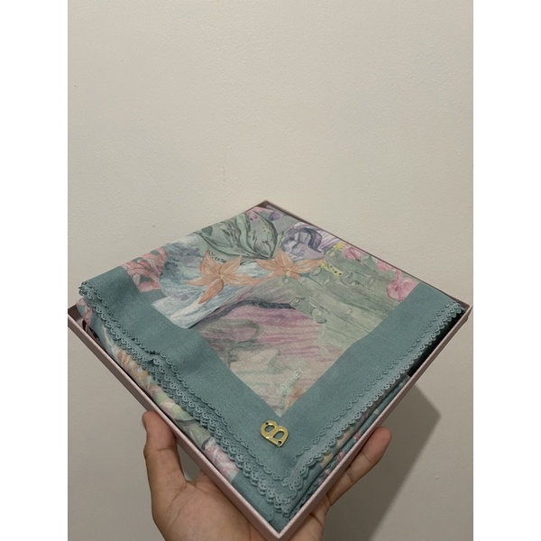 preloved buttonscarves mermaid