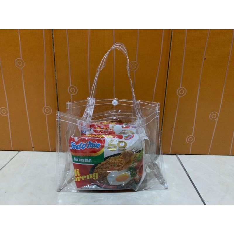 

Tas mika ukuran 20x15x10 + kancing