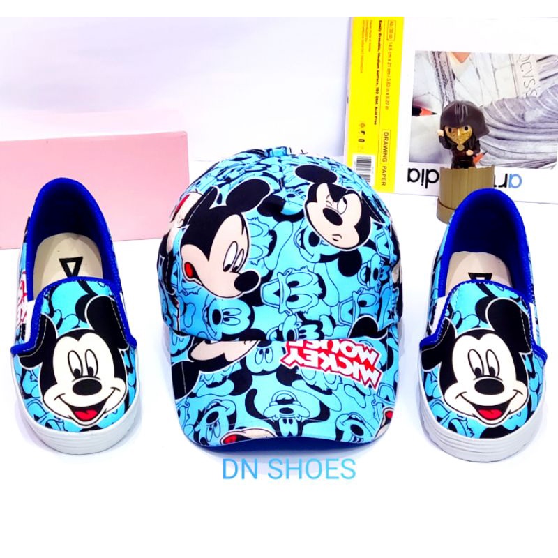 Paket Sepatu Anak Perempuan laki laki Sepatu dan Topi Anak Paket Sepatu Slip On dan Topi Baseball Anak Perempuan Laki Laki Karakter Miki Biru