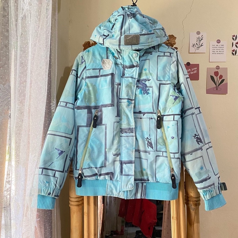 JAKET GUNUNG MLB ORIGINAL