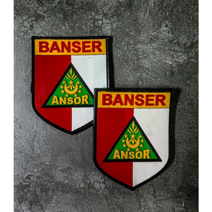 emblem perekat karet