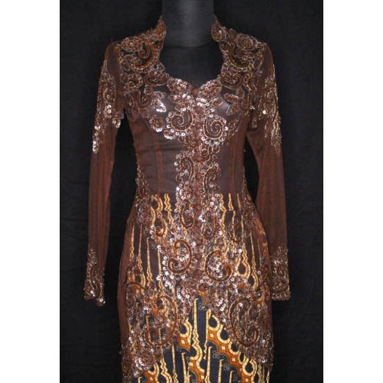 kebaya coklat