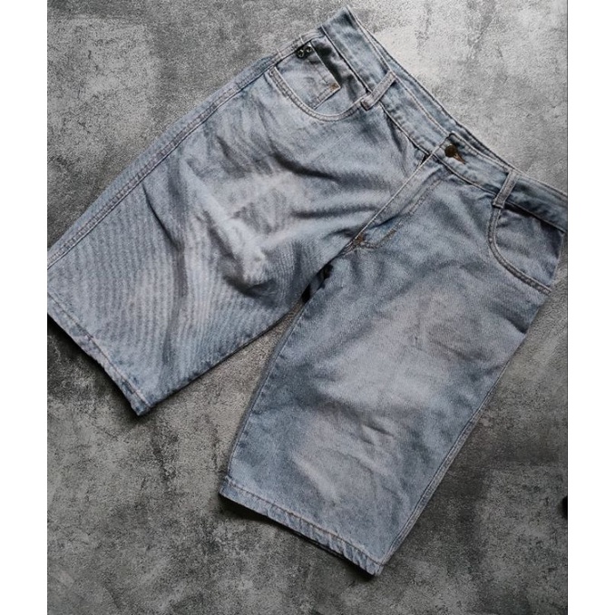 Celana Pendek Jeans SECOND BRANDED size 34