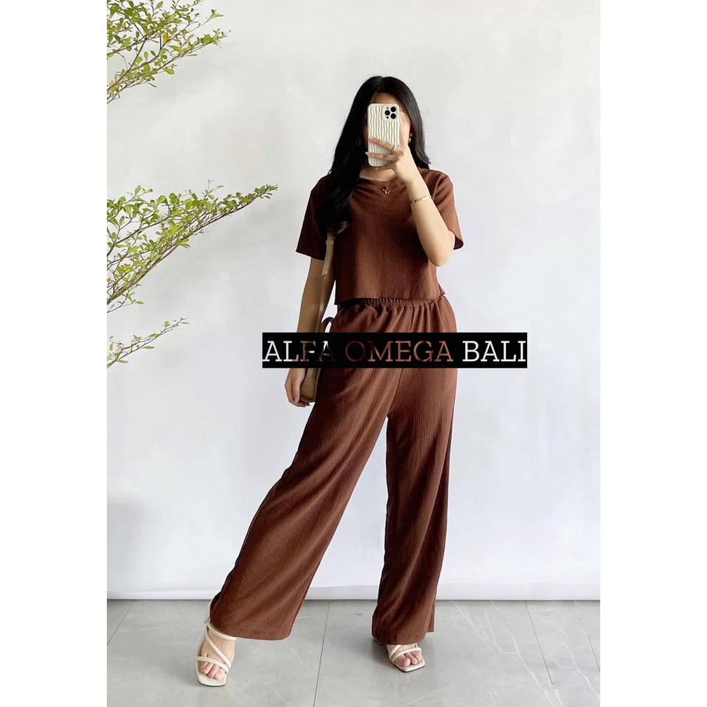 ALFA Setelan Wanita Airflow Crop Top Celana Panjang Highwaist