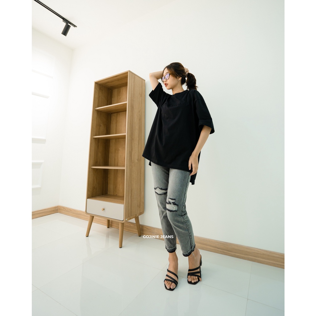 GOJINIEJEANS - T-SHIRT OVERSIZE EMBOS HITAM