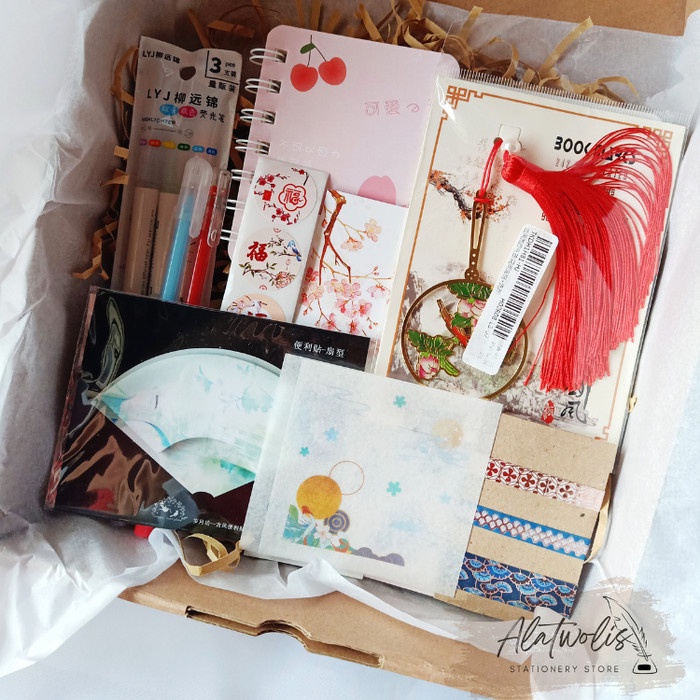 

(COD) Hampers Imlek Stationery Chinese Style Chinese New Year Gift Kado CNY - Non CNY