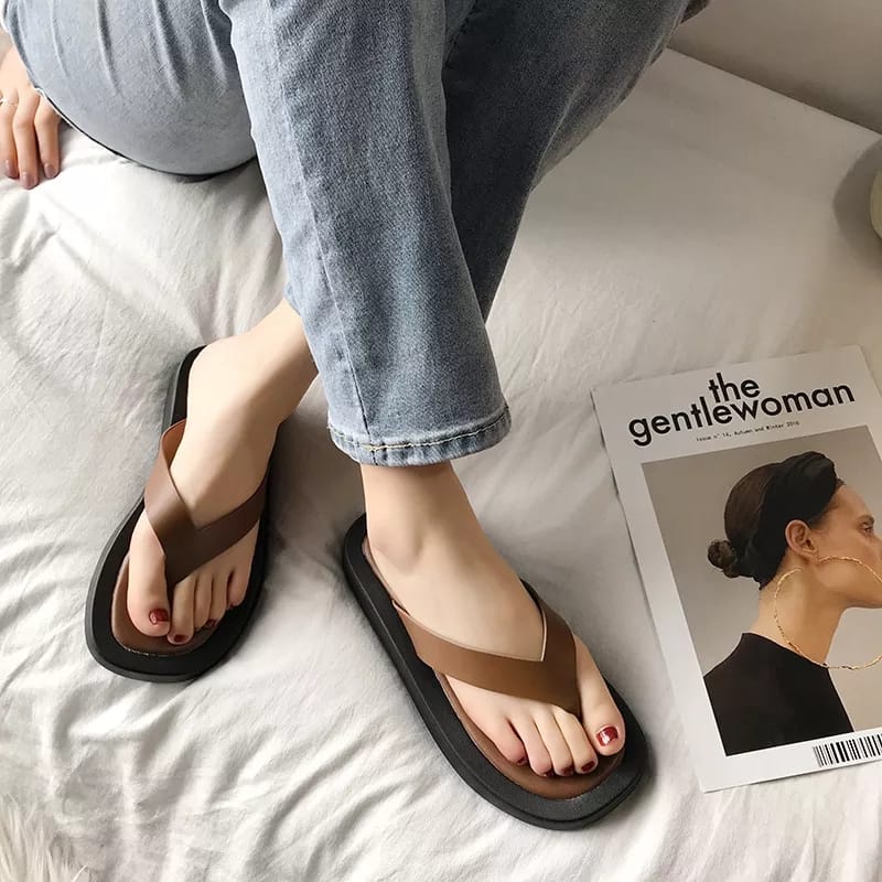 Sandal Qiana warnita terbaruu