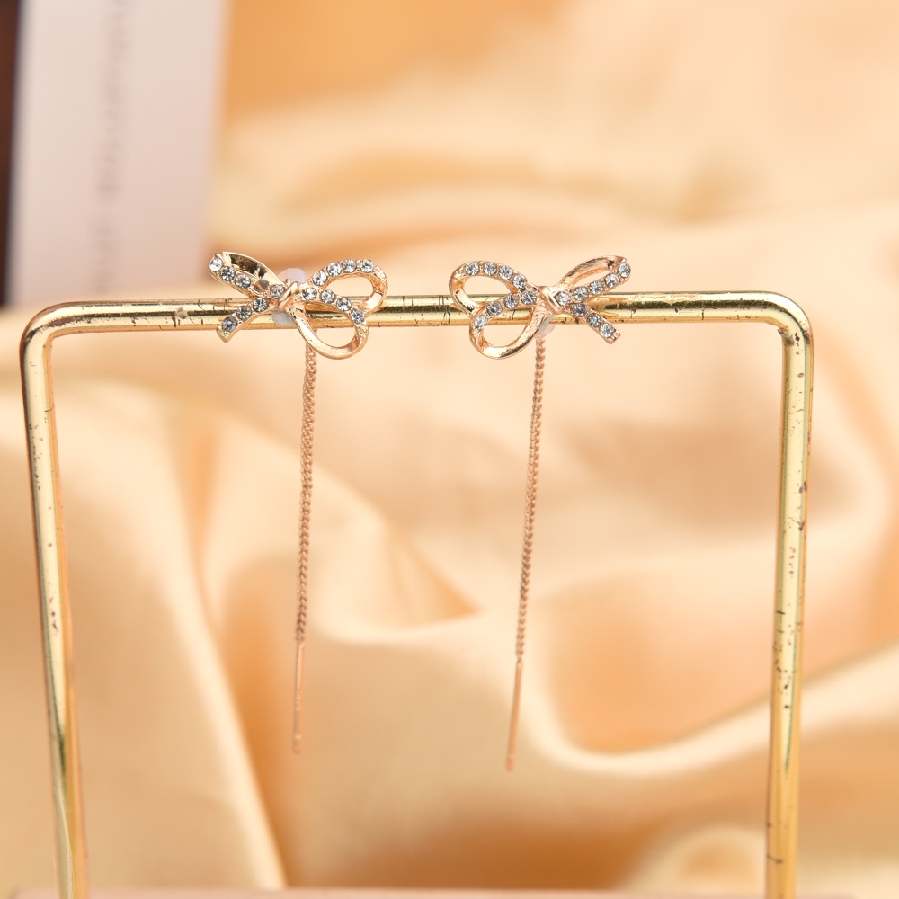 Anting Tusuk Gantung Wanita Desain Pita Hias Zircon Gaya Elegan / Korea Untuk Pesta / Pernikahan