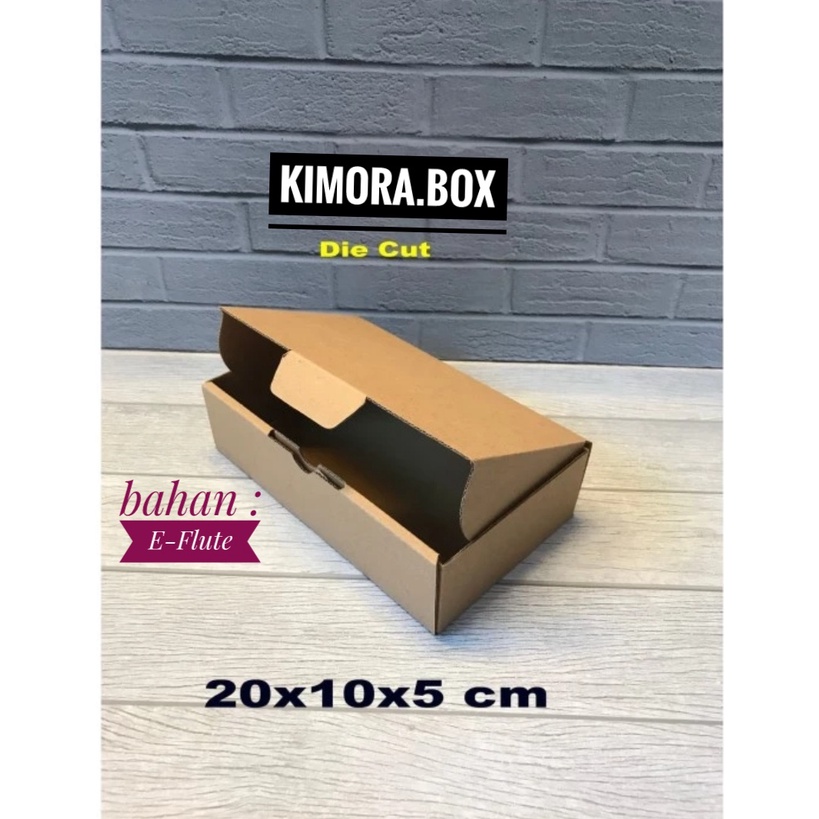 

KARDUS/KARTON/BOX UK. 20x10x5 cm..........model kardus pizza