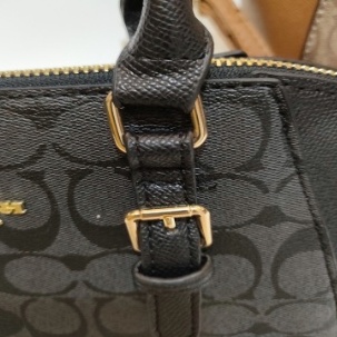 tas selempang wanita tas premium tas wanita branded tas wanita terbaru tas wanita tas selempang Tas jinjing wanitaTas jinjing wanita  tas kondangan wanita elegan import tas kerja wanita tas kulit wanita