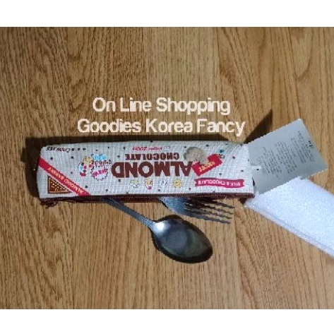 Tempat Sendok Garpu Almond Ori Korea Ready Stock