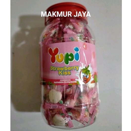 

YUPI LOVE CANDY STRAWBERRY KISS TOPLES/JAR (Isi 125 Pcs)