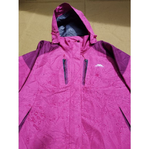 jaket gunung tresspas
