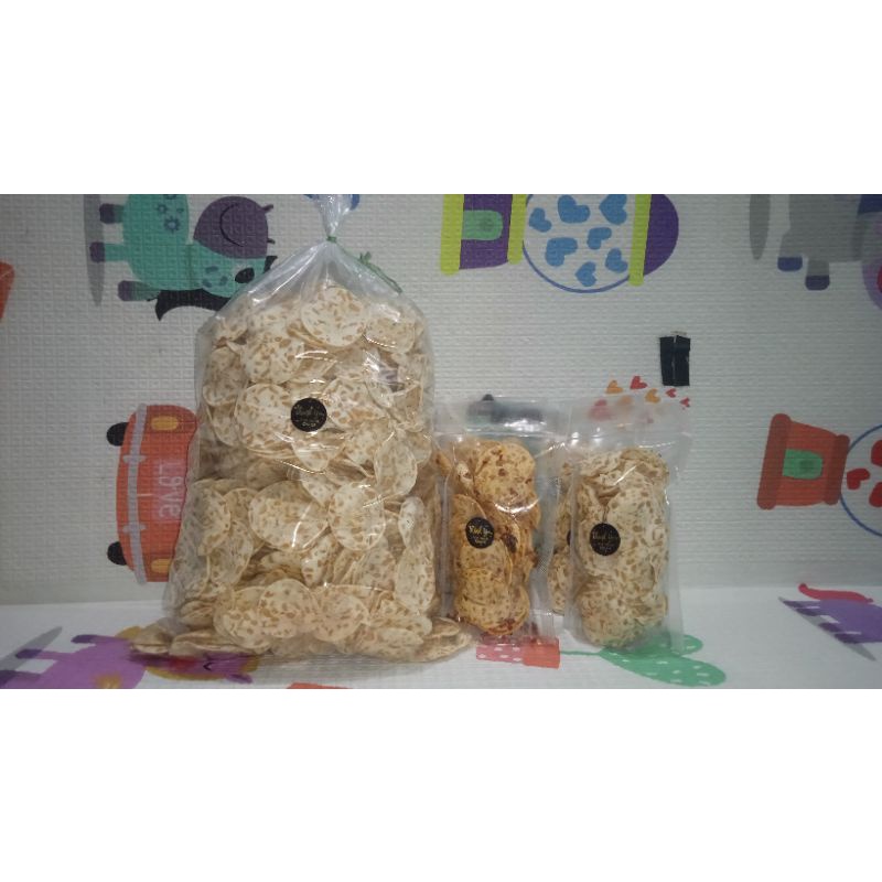 

kripik tempe 1kg/varian:original/pedasdaunjeruk