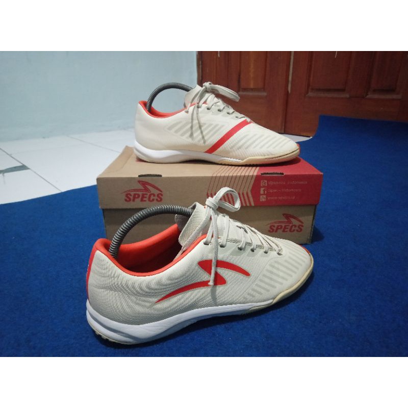 SEPATU FUTSAL SPECS SWERVO HYDRA WHITE