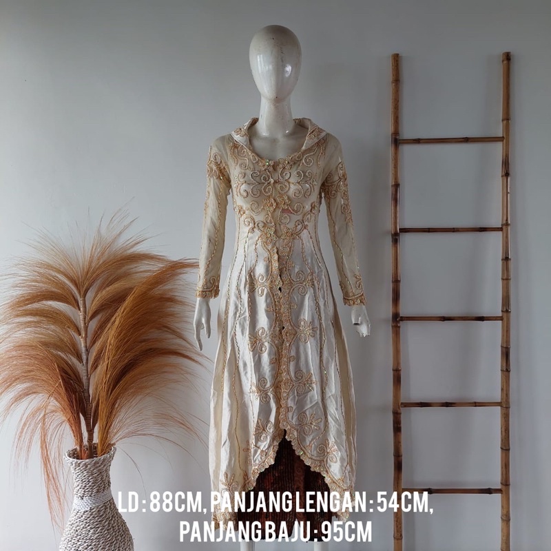 kebaya pengantin krem/kebaya manten