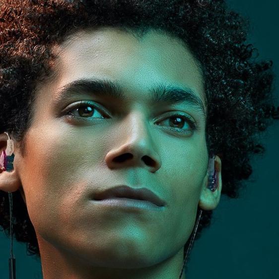 MAXI X2 Pro HiFi Dynamic Bass Headset Detachable Cable With Mic - Hitam