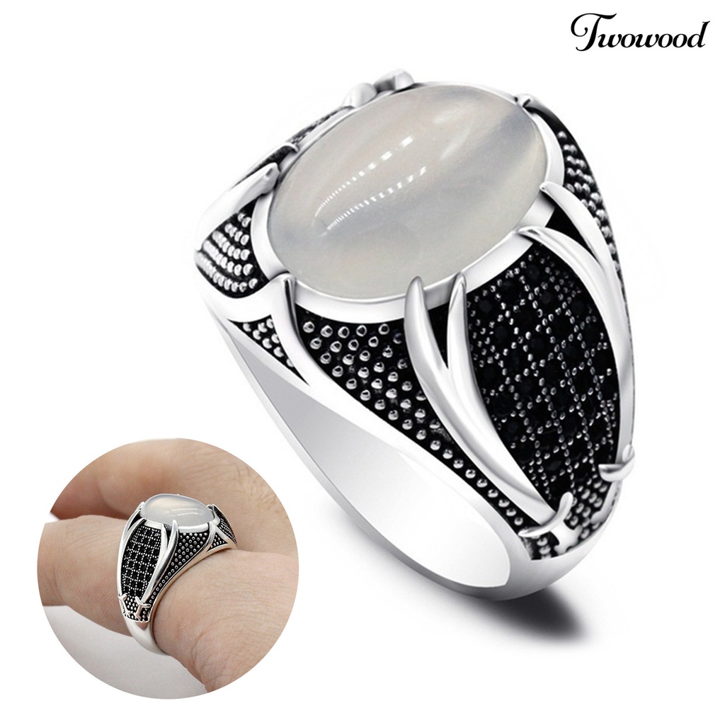 Cincin Pria Bahan Alloy Aksen Berlian Imitasi Gaya Retro Vintage Untuk Pesta