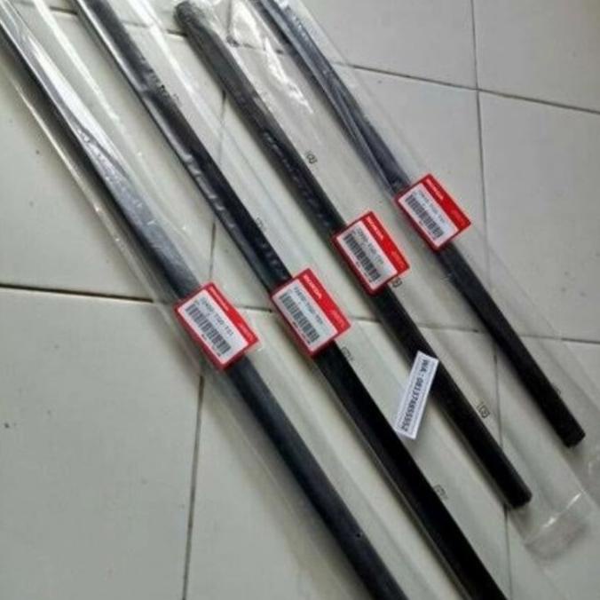 Promo Pelipit Karet Kaca Luar Jazz S RS GE8 2008 - 2013 Ori