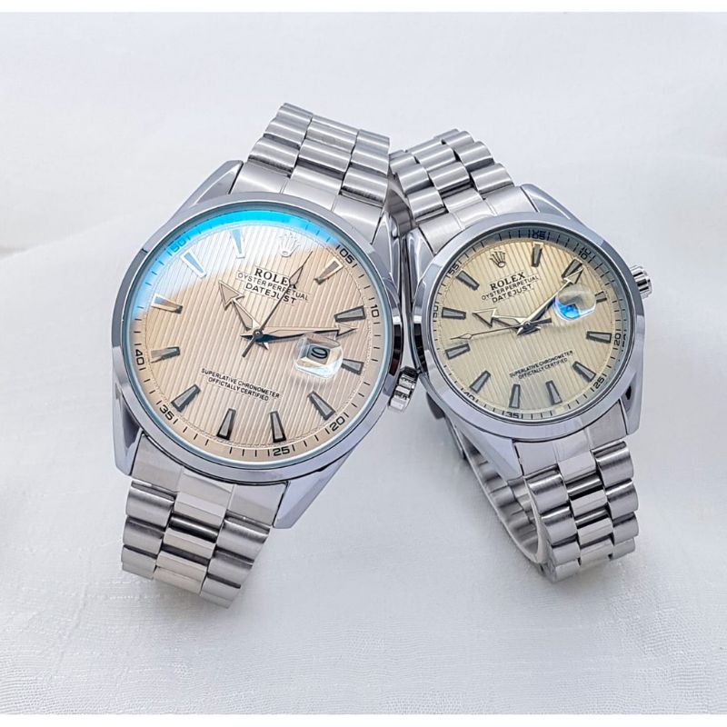 Jam Tangan Rolexxx Pria Wanita Couple Fitur TANGGAL Aktif Tahan Air Strap Rantai Stainlees Steel  Qusr Analog Jam Tangan Kasual Pria SPORT / Jam Tangan Kasual Wanita ANTI Air  Bisa Satuan Jam Tangan Cowok/Cewek Water Resistant