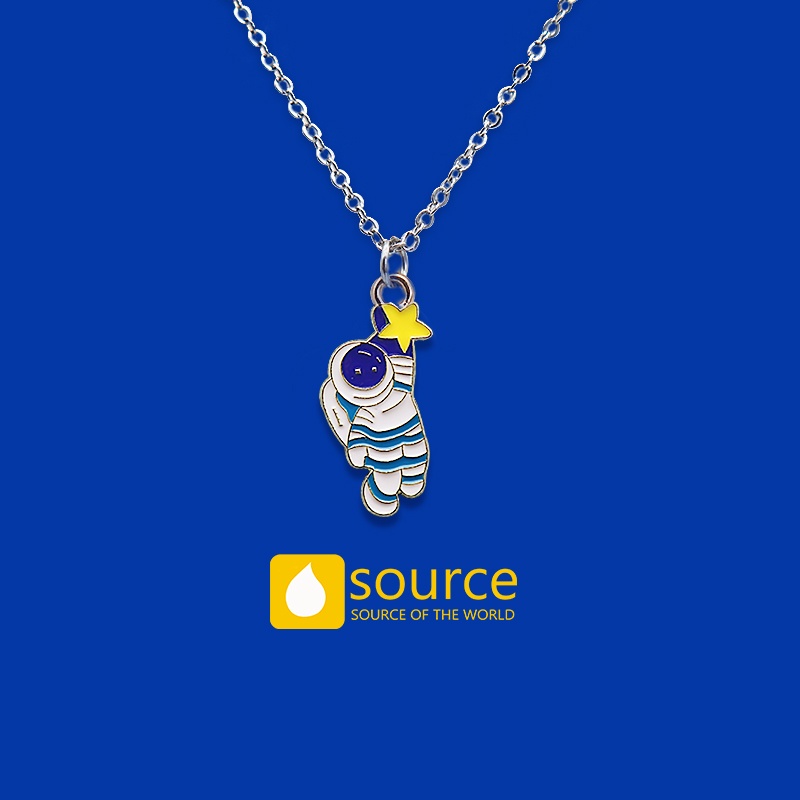 Kalung Rantai Liontin Kartun Astronot Bahan Stainless Steel Alloy Untuk Aksesoris Pakaian Anak Perempuan