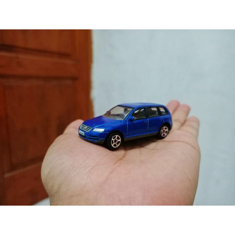 Realtoy Volkswagen Touareg biru losee