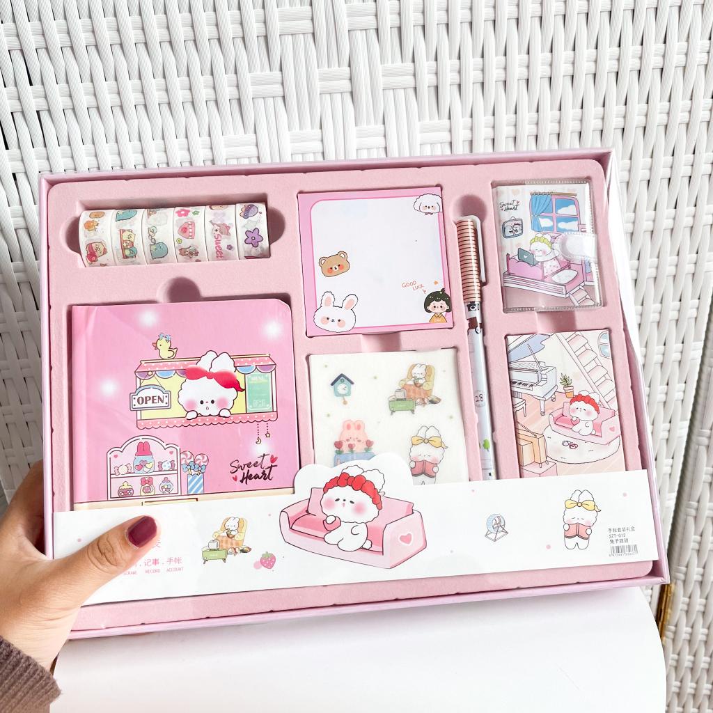 

Jurnal Set 7 in 1 Kelinci Agenda / Gift Box Hampers / Hadiah / Notebook Journal Diary Alat Buku Tulis Lengkap Scrapbook Cute Rabbit