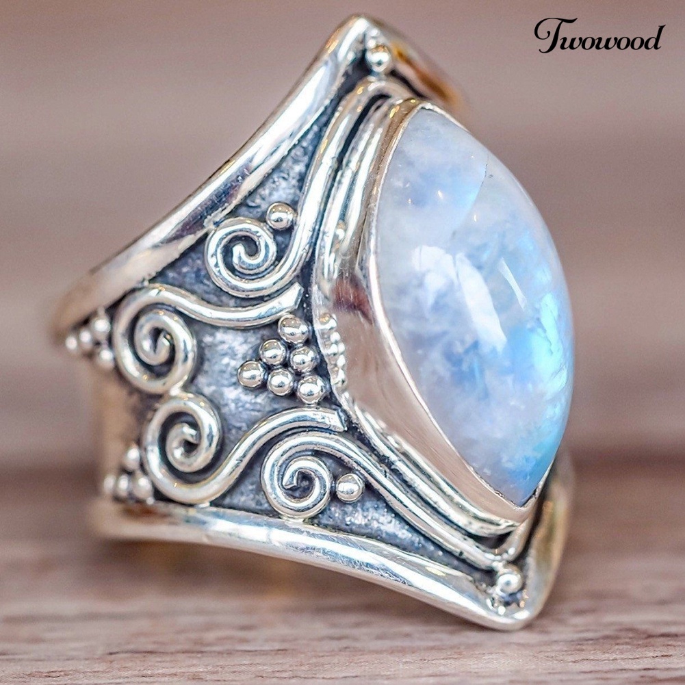 Cincin Wanita Bentuk Geometris Aksen Moonstone Gaya Vintage Untuk Pesta Pernikahan