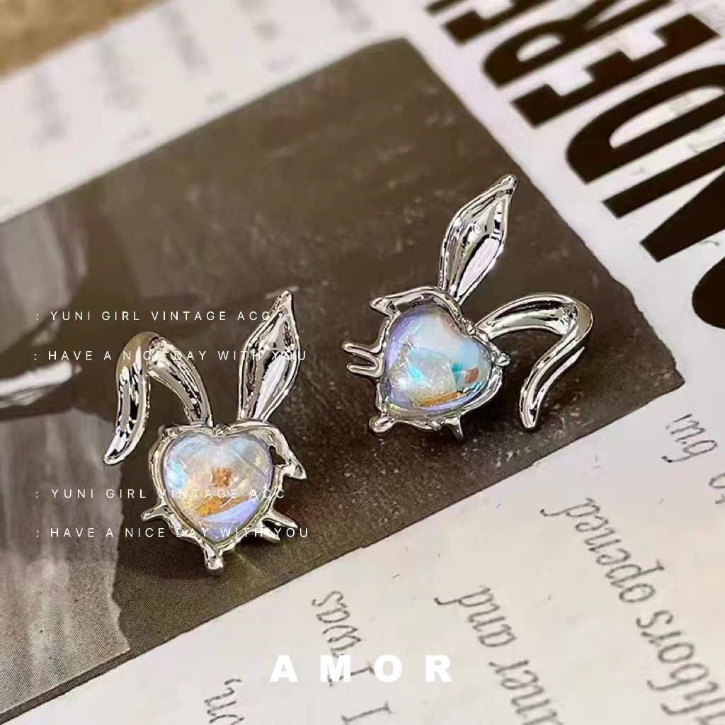 Anting Desain Kelinci Moonstone